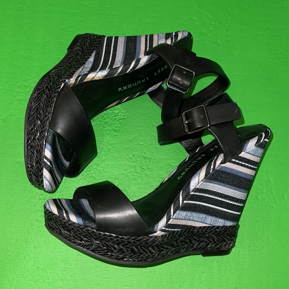 Awesome Wedge Sandals in black and blue